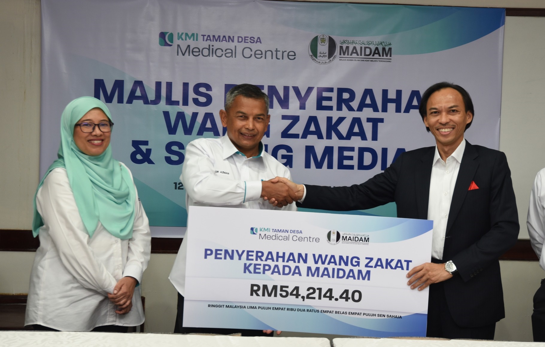 KMI TDMC serah zakat 2024