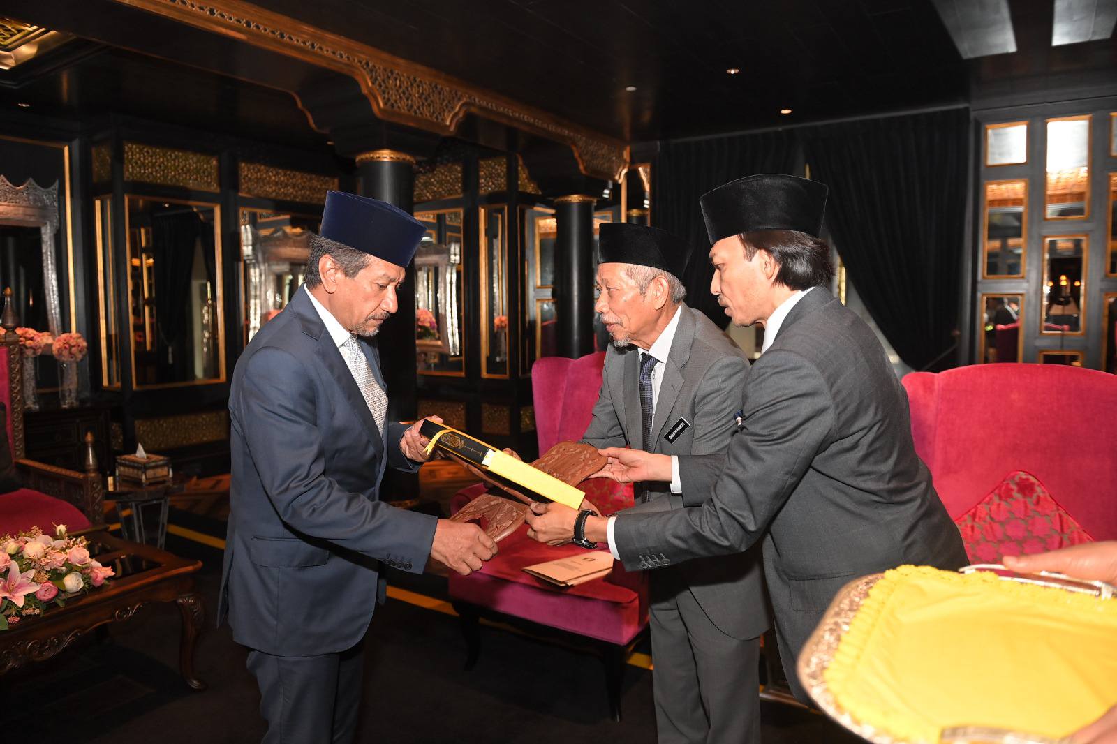 KDYMM Sultan Terima Mushaf Al Quran 2025